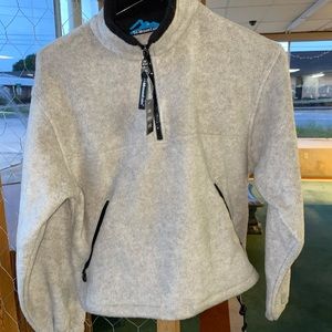 NWT youth tri•mountain pullover